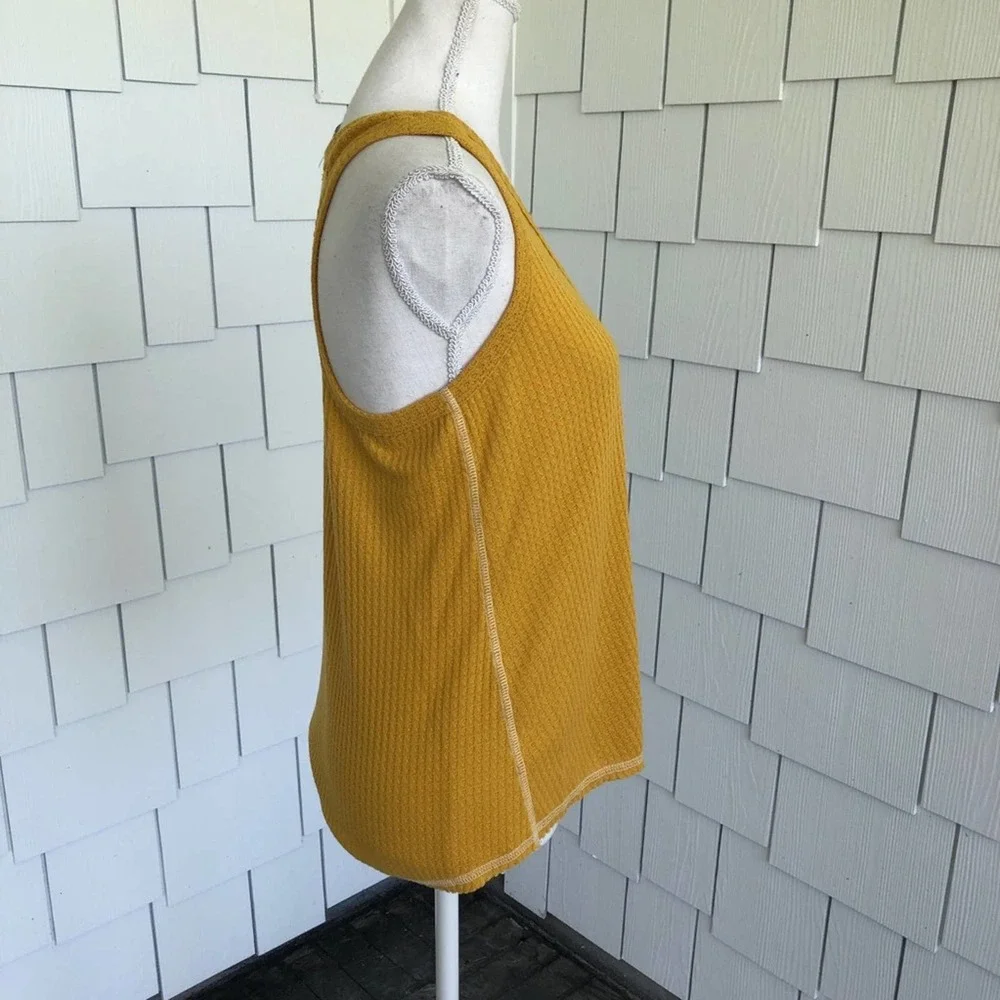 Socialite Women's Mustard Yellow Waffle Knit Scoop Neck Racerback Tank sz S - Picture 4 of 5